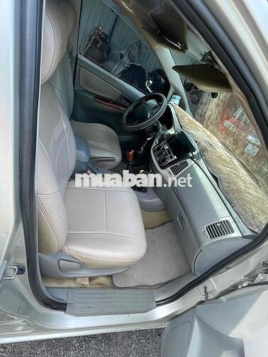 Toyota Innova Bạc 7 chỗ có màn hình, camera lùi