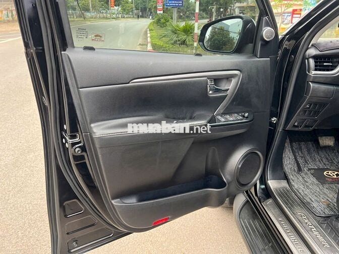 Toyota Fortuner 2.4G 4x2AT 2021 Tự Động Dầu
