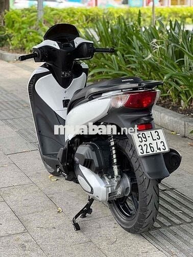 SH 150 CBS 2022 Trắng đen 10.000km Bstp Chính Chủ