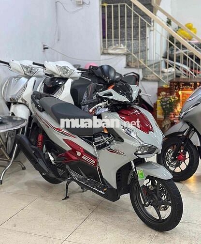 Honda Air Blade 2024/4V .Xám Đỏ Đem.Bản Bỏ Mẫu