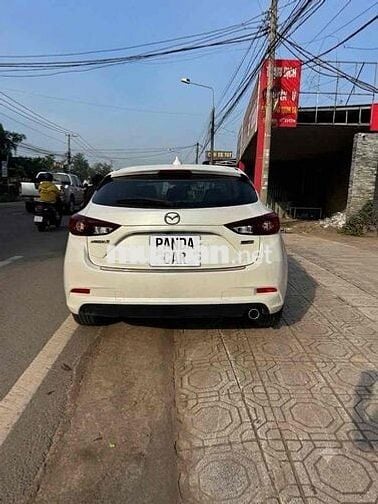 Mazda 3 1.5L Hatchback Luxury 2019 Trắng