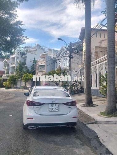 Mazda Mazda 3 Trắng 5 chỗ
