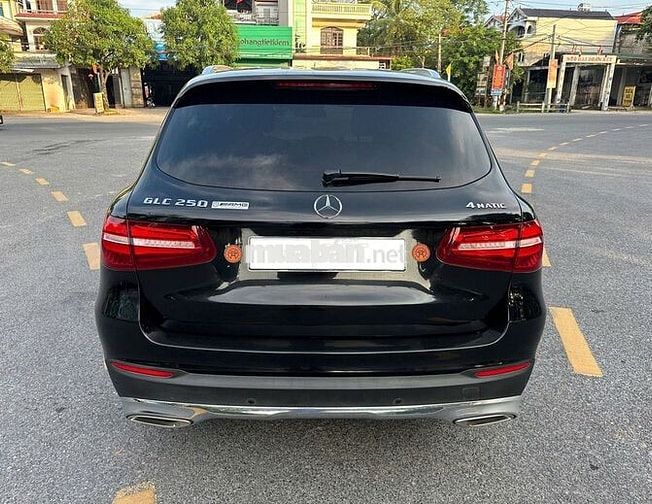 Mercedes Benz GLC 250 4Matic cuối 2016. Xe đẹp Zin