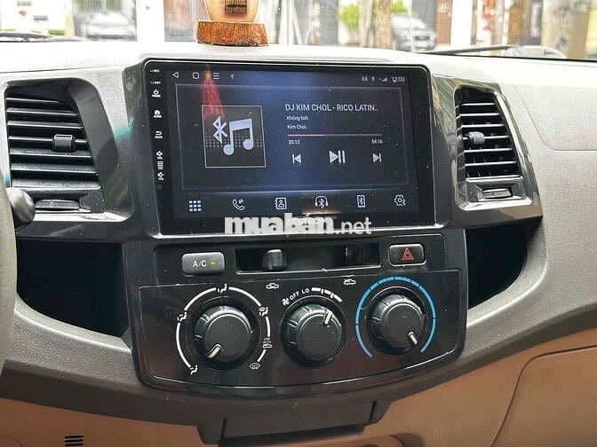 Toyota Fortuner 2012 Số sàn Bạc