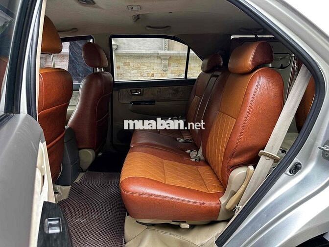 Toyota Fortuner 2012 Số sàn Bạc
