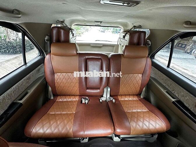 Toyota Fortuner 2012 Số sàn Bạc