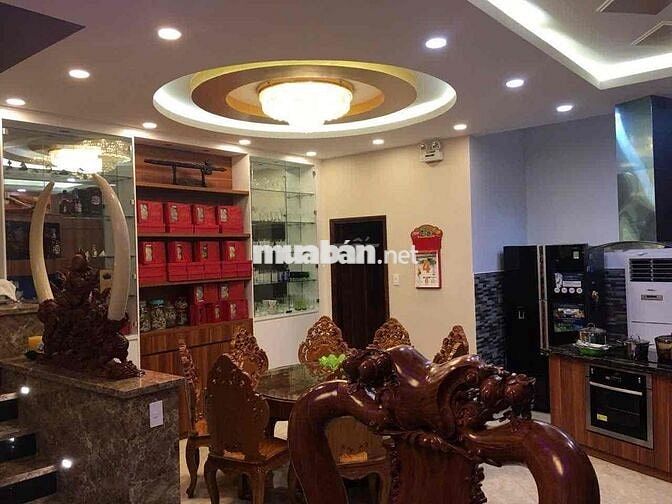 CHO THUÊ NHÀ 4PN FULL NỘI THẤT ĐƯỜNG XE HƠI