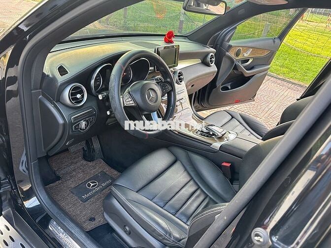 Mercedes Benz GLC 250 4Matic cuối 2016. Xe đẹp Zin