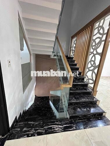 Cho thuê nhà mặt tiền đường số 32 khu tên lửa có nội thất nhà đẹp