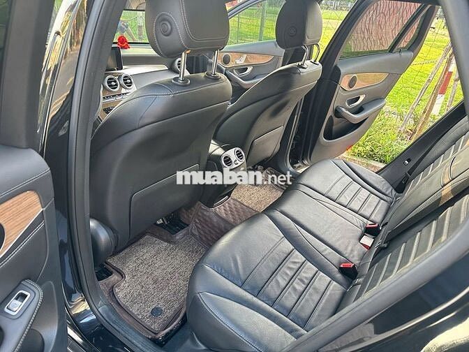 Mercedes Benz GLC 250 4Matic cuối 2016. Xe đẹp Zin