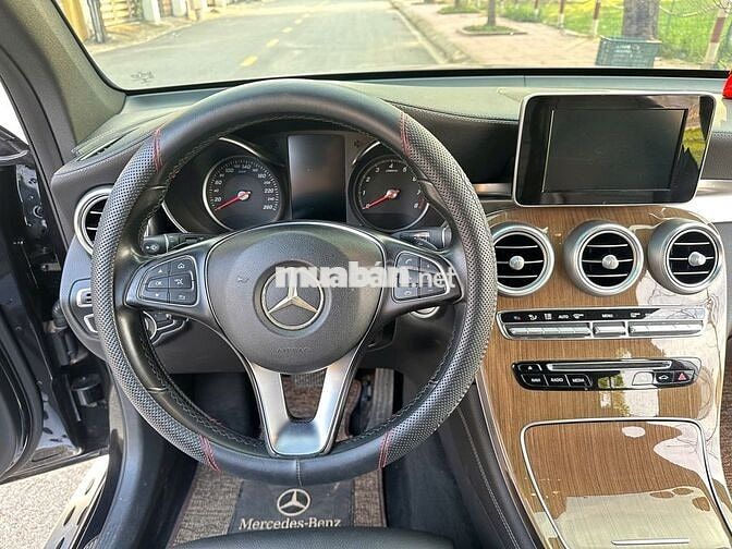 Mercedes Benz GLC 250 4Matic cuối 2016. Xe đẹp Zin