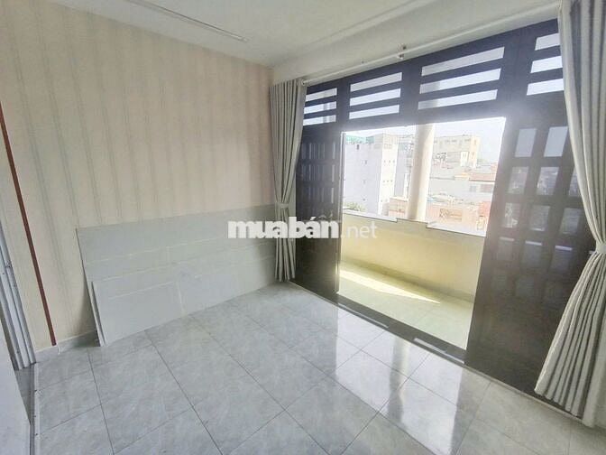 Văn Phòng Cho Thuê Mặt Tiền Đường Cộng Hòa Gần ETOWN Đối Diện Sân Bay