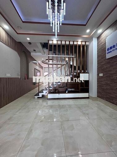 Cho thuê nhà mặt tiền đường số 32 khu tên lửa có nội thất nhà đẹp