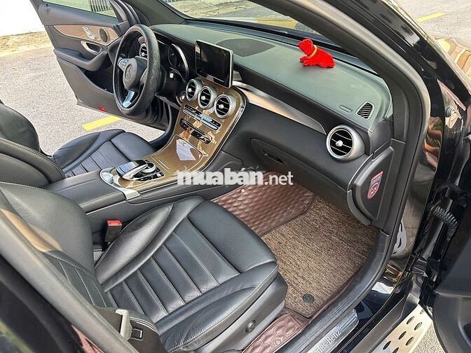 Mercedes Benz GLC 250 4Matic cuối 2016. Xe đẹp Zin