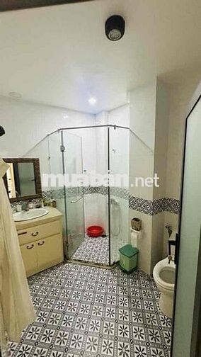🏦🏯TRUNG TÂM QUẬN 1 – NHÀ ĐẸP ĐƯỜNG CALMETTE – SÁT MẶT TIỀN VÕ VĂN KIỆT