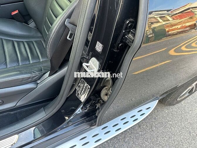 Mercedes Benz GLC 250 4Matic cuối 2016. Xe đẹp Zin