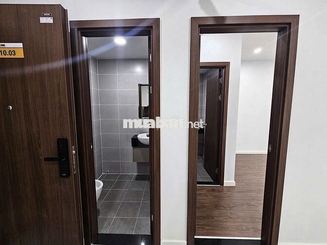 CÒN TRỐNG PN THƯỜNG CÓ CỬA SỔ LỚN - SẴN TỦ LẠNH, MÁY GIẶT - CHỈ 3TR5