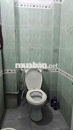 🏠 Cho thuê nhà 4,5tr/ tháng.  DT: 4m x 16m Lửng 3PN (2 kín 1 mở) 2WC.