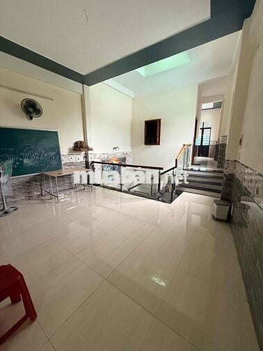 Cho thuê nhà kiệt ô tô Tô Hiệu