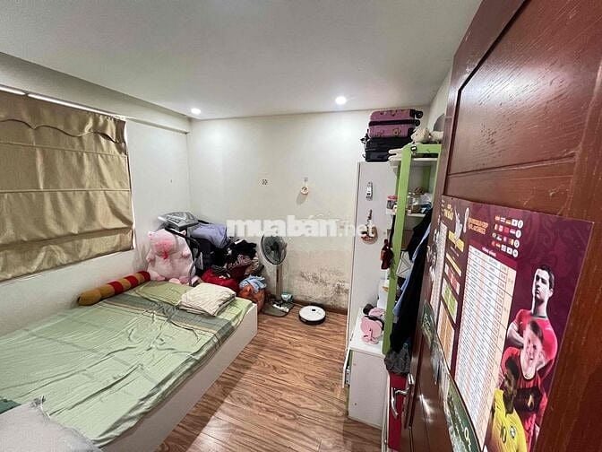 chung cư tầng cao , lô góc tại thành phố Giao Lưu 70m 2n2vs nhỉnh 5 ty