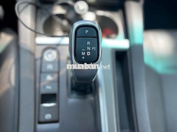 Vinfast Lux A 2.0 Base 2022  thương lượng mạnh
