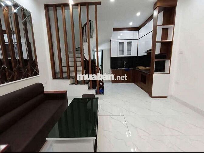 Hơn 7đ - nhà Cầu Giấy 30m2 x 5 tầng - nhà dân ở, ngõ thoáng, 30m ô tô