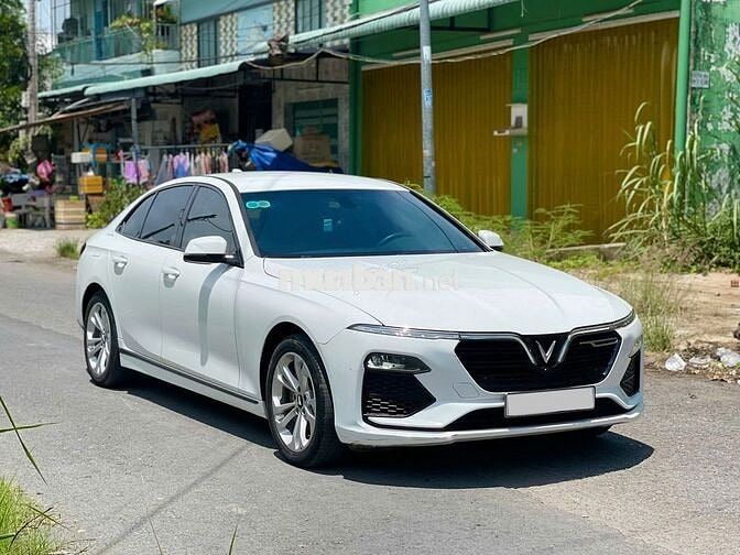 Vinfast Lux A 2.0 Base 2022  thương lượng mạnh