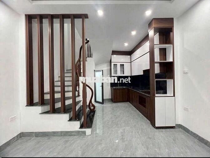 Hơn 7đ - nhà Cầu Giấy 30m2 x 5 tầng - nhà dân ở, ngõ thoáng, 30m ô tô