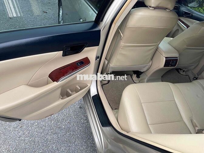 Toyota Camry 2014 E 2.0 Vàng cát