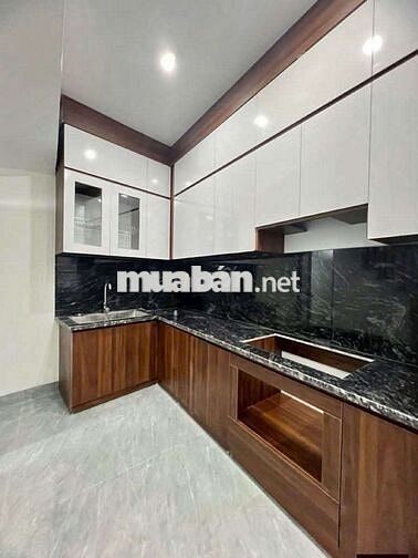 Hơn 7đ - nhà Cầu Giấy 30m2 x 5 tầng - nhà dân ở, ngõ thoáng, 30m ô tô