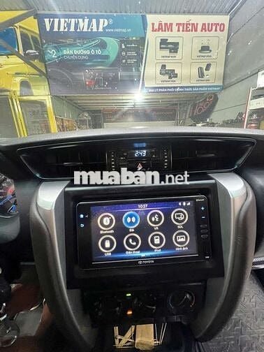 Toyota Fortuner ĐK 2017 Số sàn Bạc 7 chỗ