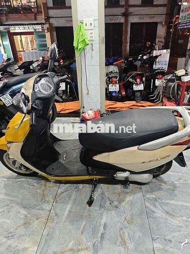 Honda Lead 2009 Vàng kem