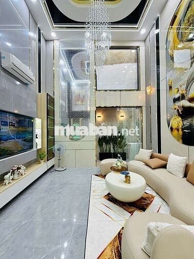 Nhà Trệt Lửng 4 Lầu 5PN 7WC . CÓ Tahng Máy 450ky Hẻm 8m 1 trục