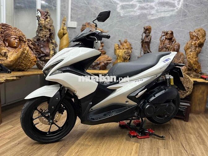Yamaha NVX 155VVA 2017 xe đẹp, máy móc êm