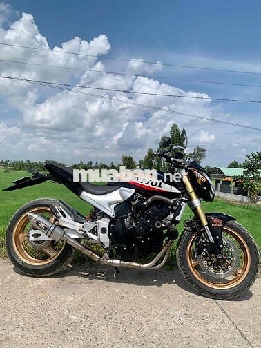Honda CB600F Hornet Đen, Trắng, Cam