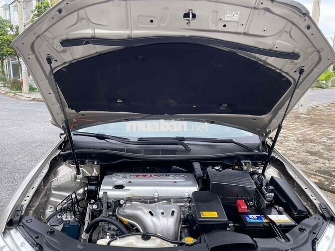 Toyota Camry 2014 E 2.0 Vàng cát