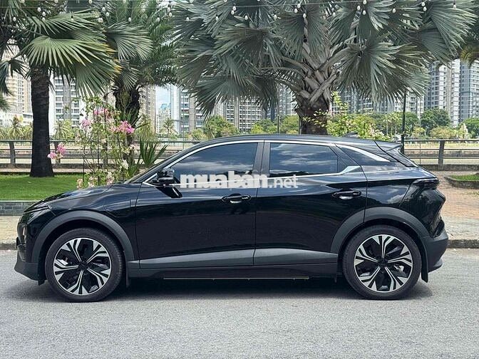 VF6 PLUS 25 - LƯỚT 4.300KM - FREE SẠC KGH