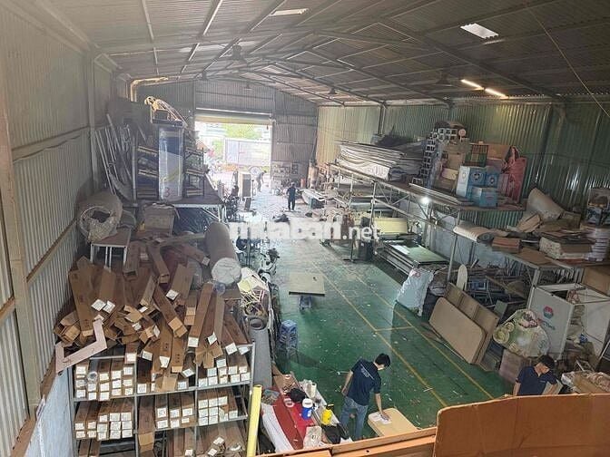 Q12 TUYỂN LĐPT / THỢ QUẢNG CÁO