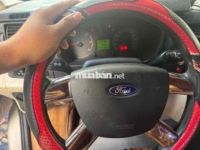 Ford Transit 2018 Máy dầu 16 chỗ Vàng cát
