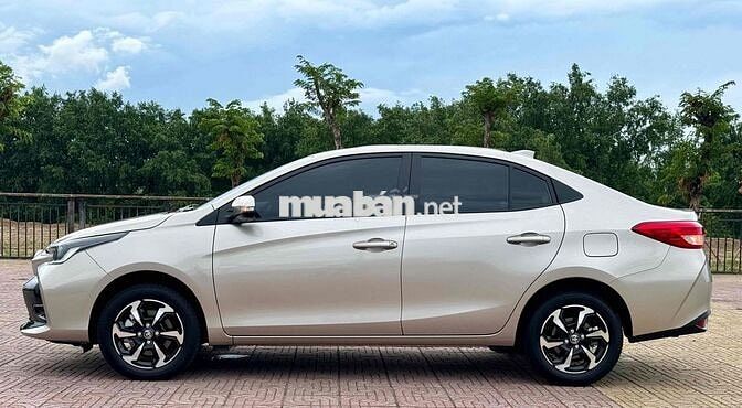 Toyota Vios 2026 1.5L AT bản E Vàng cát siêu lướt