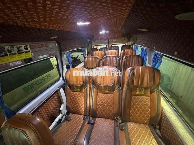 Ford Transit 2018 Máy dầu 16 chỗ Vàng cát