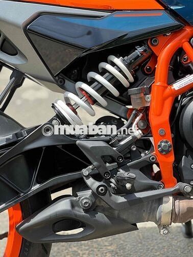 Ktm duke390 2024, có giao lưu xe.