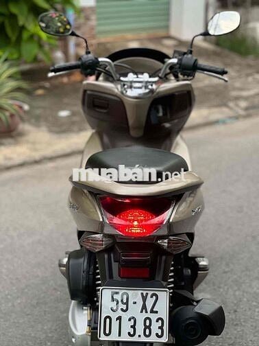 Honda PCX  2010 màu vàng nhạt nhấp mới 95 %