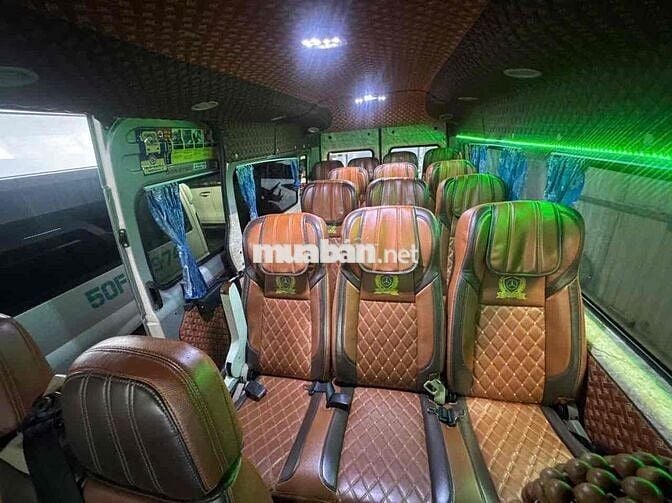 Ford Transit 2018 Máy dầu 16 chỗ Vàng cát