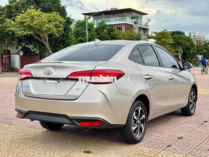 Toyota Vios 2026 1.5L AT bản E Vàng cát siêu lướt