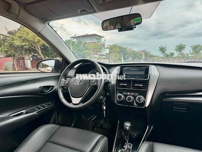 Toyota Vios 2026 1.5L AT bản E Vàng cát siêu lướt