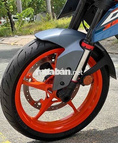 Ktm duke390 2024, có giao lưu xe.