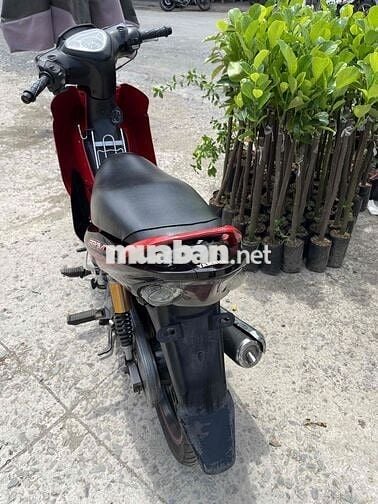 Yamaha Jupiter Gravita Đỏ đen đi lại