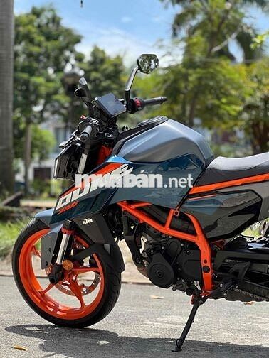 Ktm duke390 2024, có giao lưu xe.