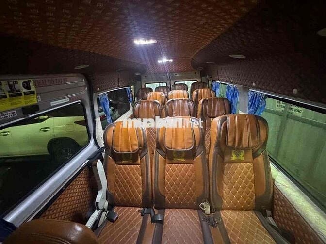 Ford Transit 2018 Máy dầu 16 chỗ Vàng cát
